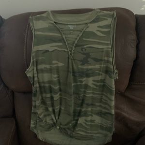 Juniors muscle tee size XS